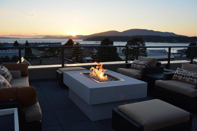 Majestic Inn & Spa image