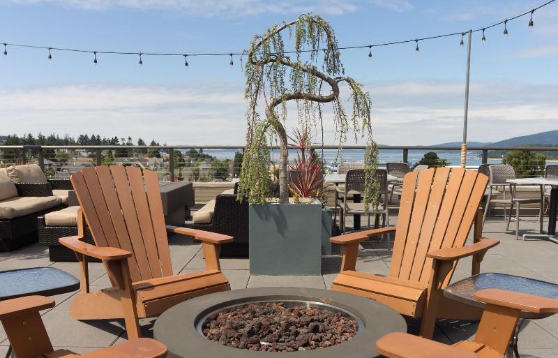Majestic Inn & Spa image