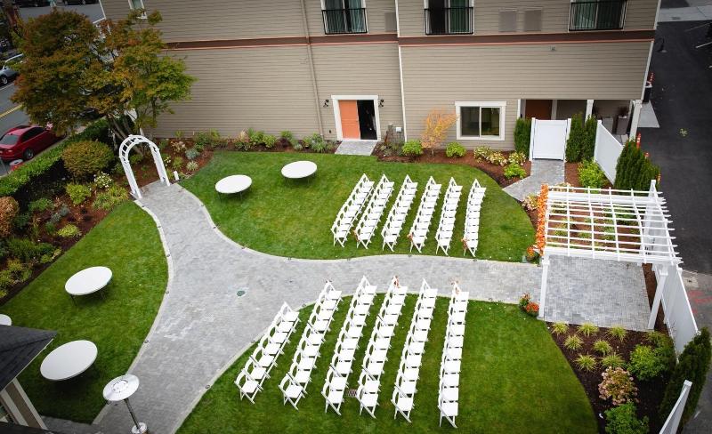 Majestic Inn & Spa image