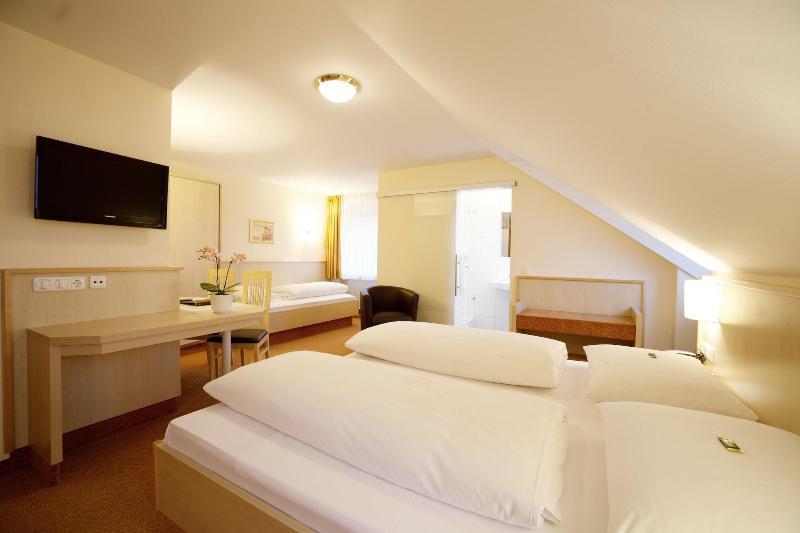 Huberhof image
