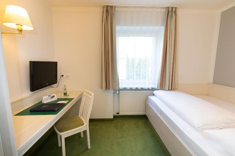 Huberhof image