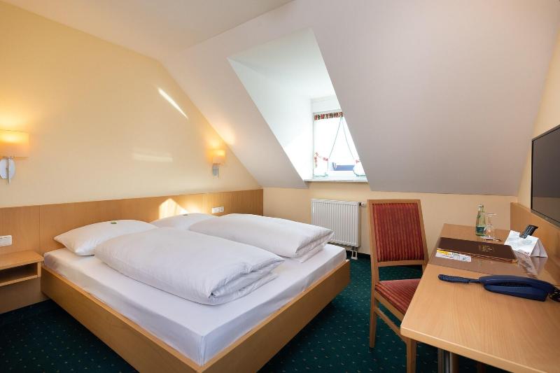 Huberhof image