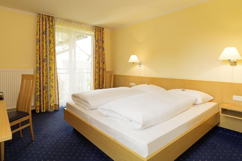 Huberhof image
