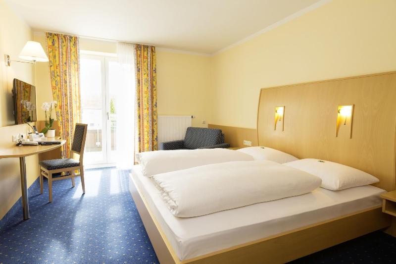 Huberhof image