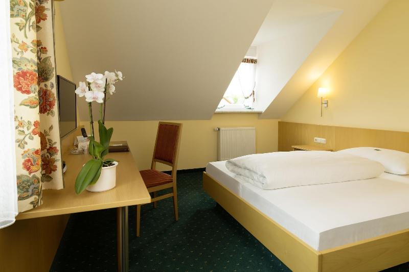 Huberhof image