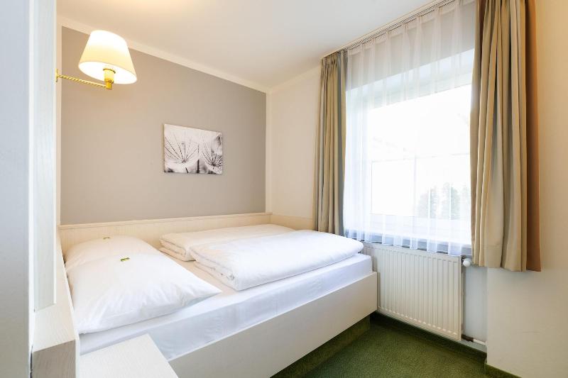 Huberhof image