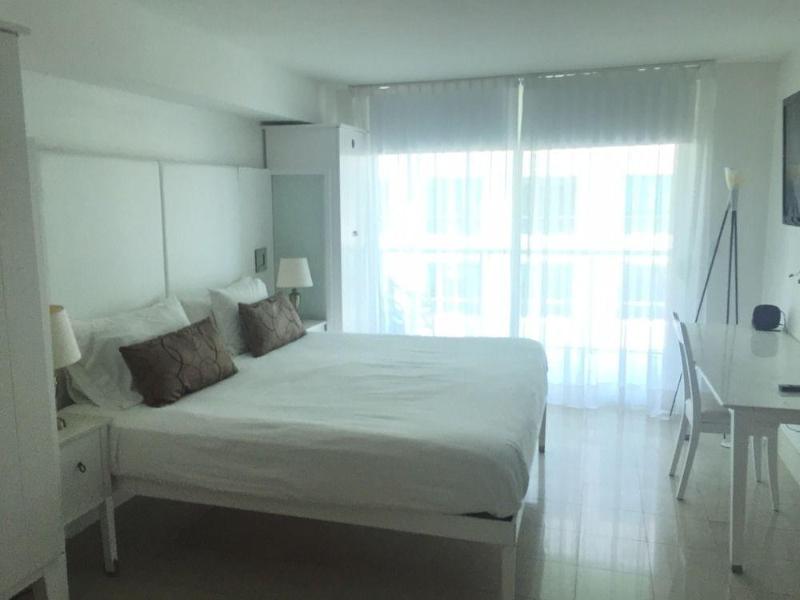 The Club At Brickell Bay by Executive Corporate Re — general view