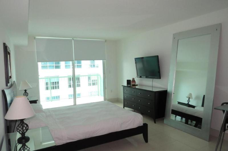 The Club At Brickell Bay by Executive Corporate Re — general view