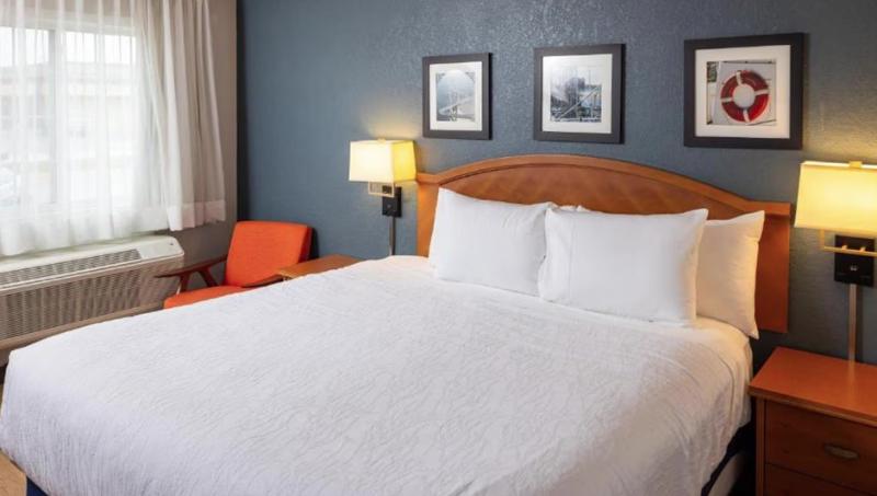 Harbor Town Inn, Bw Signature Collection image