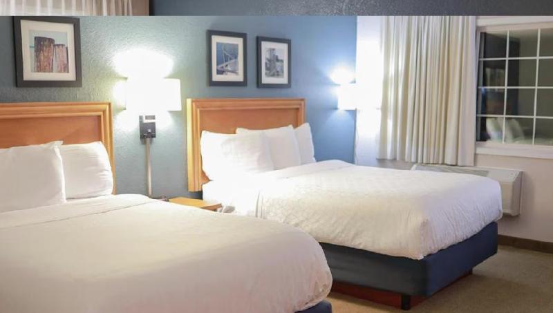 Harbor Town Inn, Bw Signature Collection image