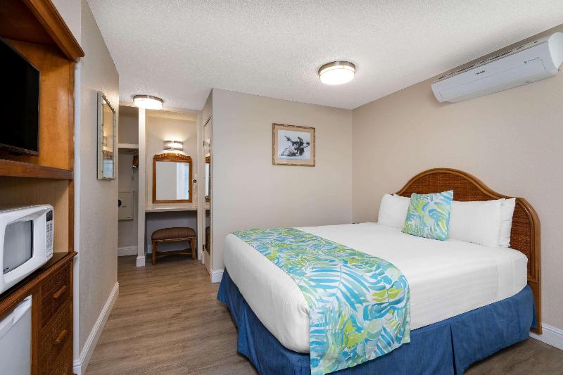 Days Inn by Wyndham Maui Oceanfront image