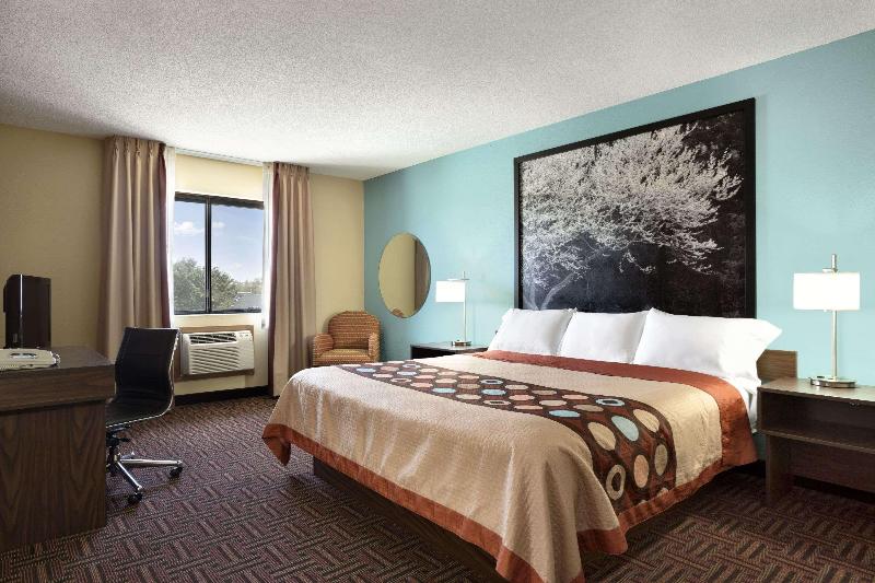 Super 8 by Wyndham Carbondale image