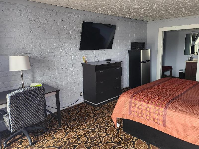 Carthage Inn image