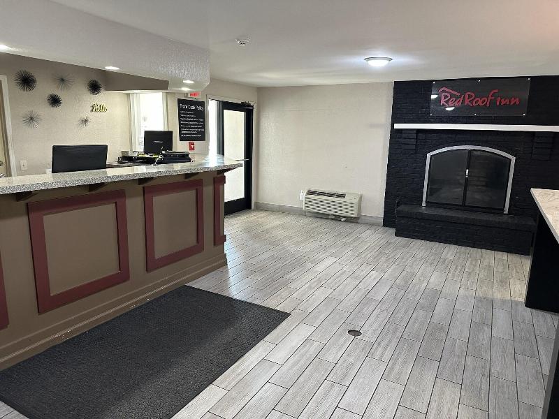Red Roof Inn & Suites Marysville image