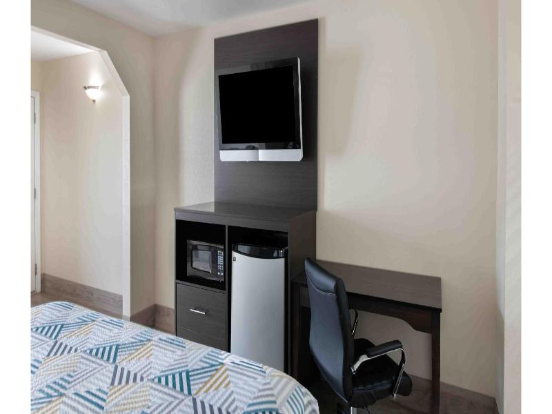 Motel 6 Macon, Ga - I-475 image
