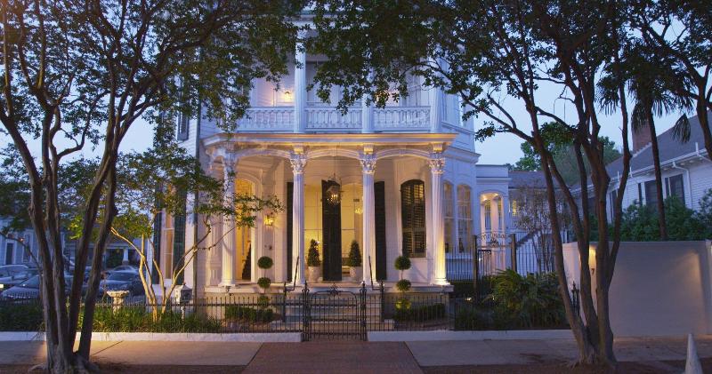 Melrose Mansion image