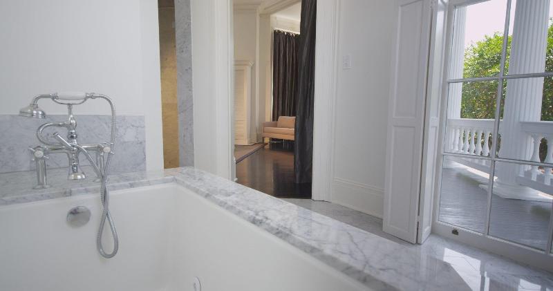 Melrose Mansion image