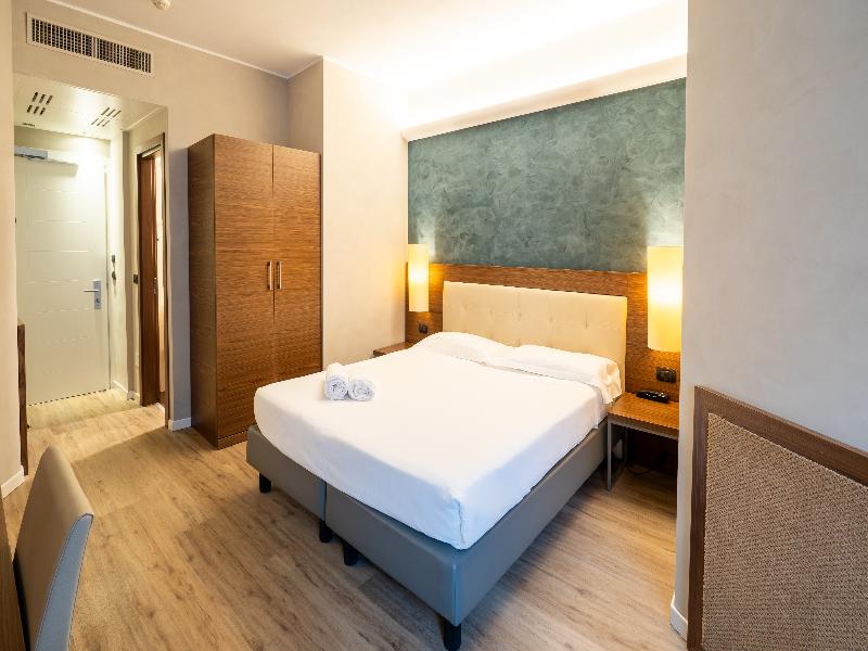 Hotel Des Etrangers image