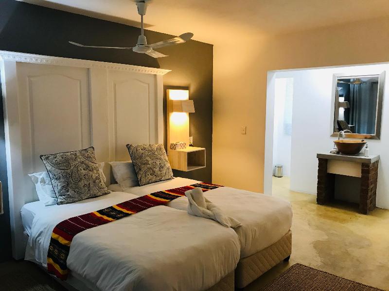 Maqueda Lodge image