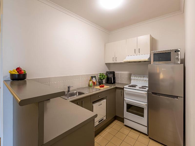 MainStay Suites Williamstown image