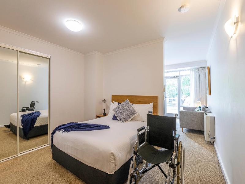 MainStay Suites Williamstown image