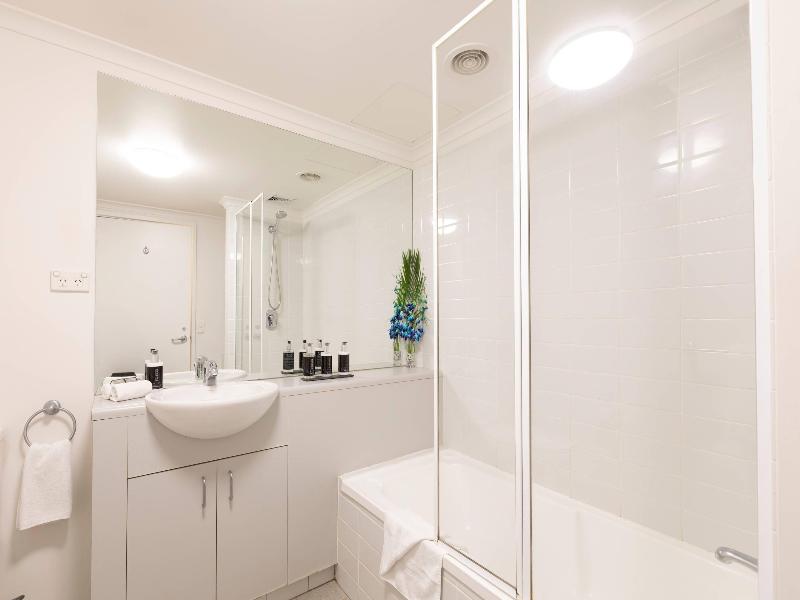 MainStay Suites Williamstown image