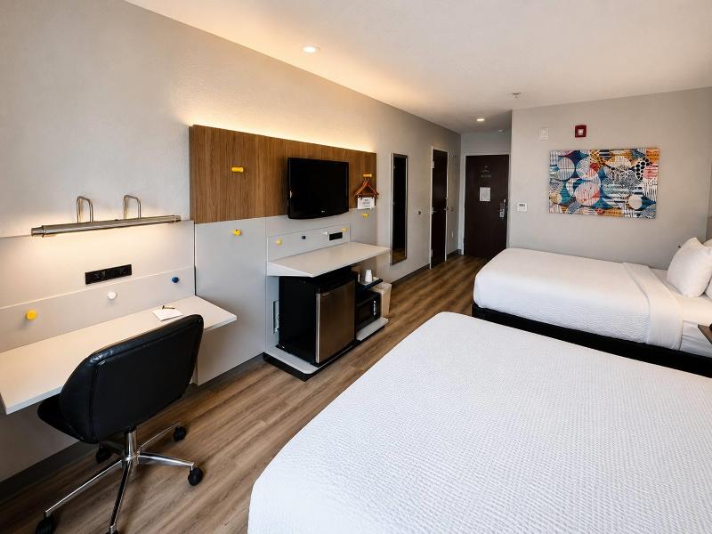 Microtel Inn & Suites By Wyndham Macon image