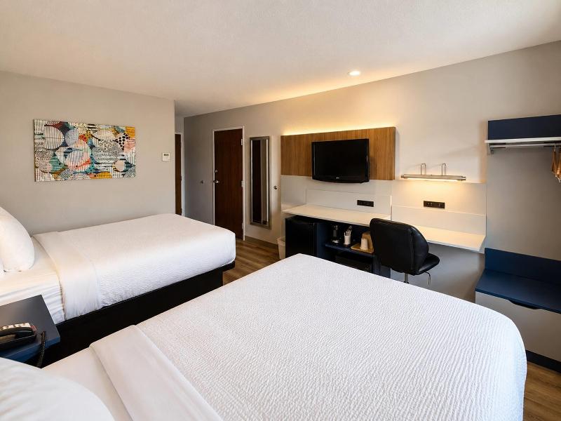 Microtel Inn & Suites By Wyndham Macon image