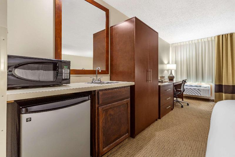 Comfort Inn Valentine image