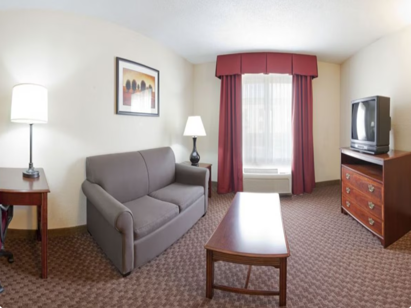 Baymont Inn & Suites Merrillville image