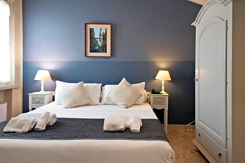 Hotel Broletto image