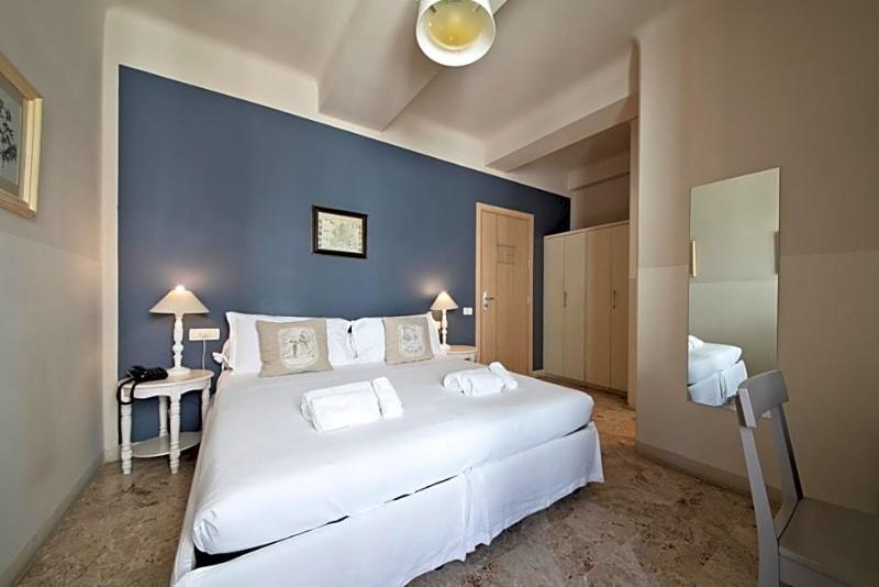 Hotel Broletto image