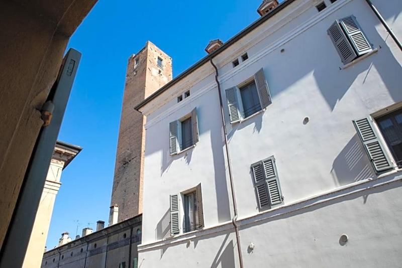 Hotel Broletto image