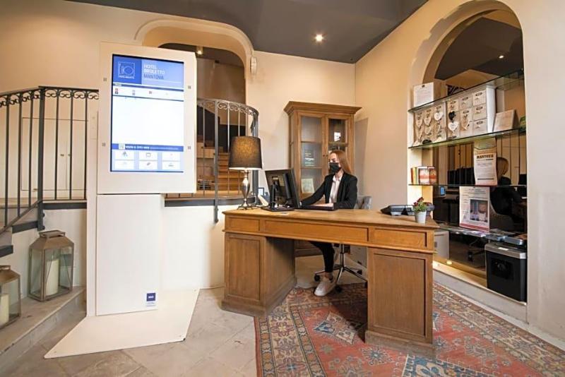 Hotel Broletto image