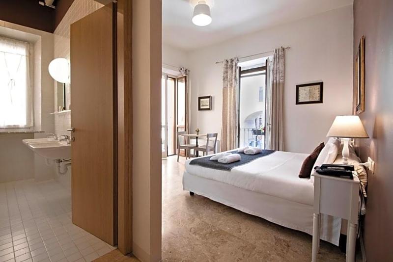 Hotel Broletto image