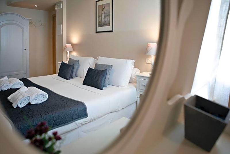 Hotel Broletto image