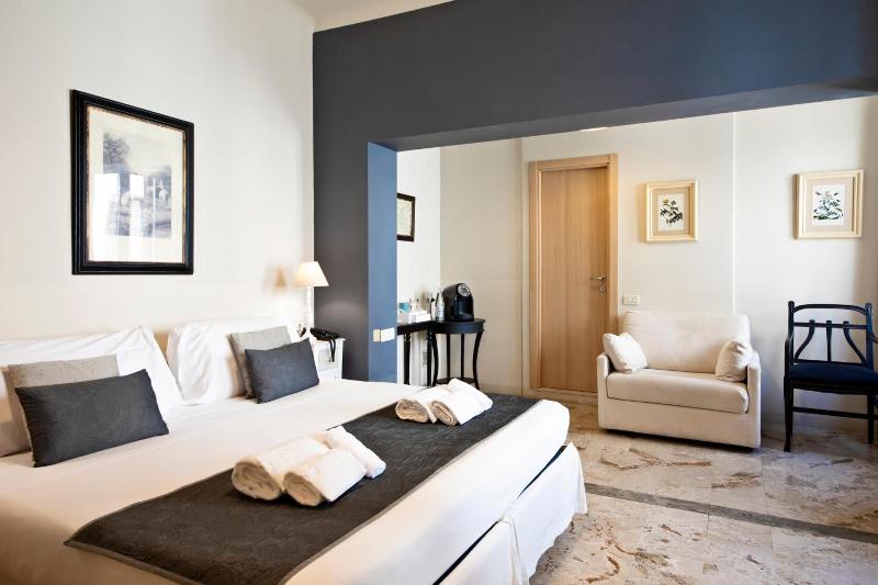 Hotel Broletto image