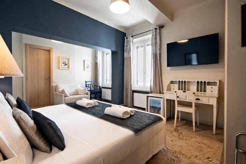 Hotel Broletto image