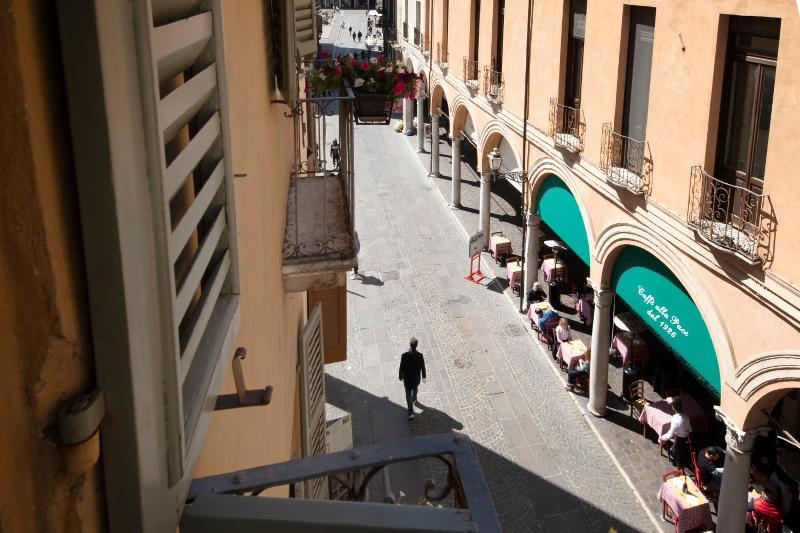 Hotel Broletto image