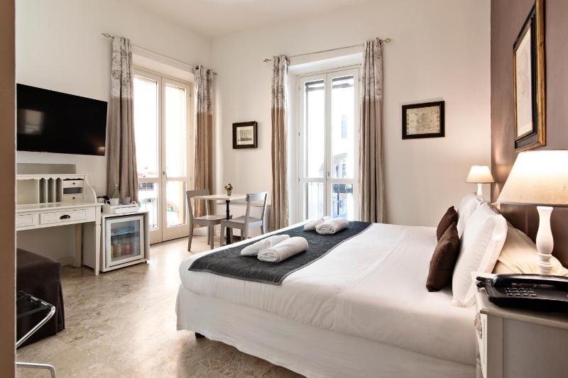 Hotel Broletto image