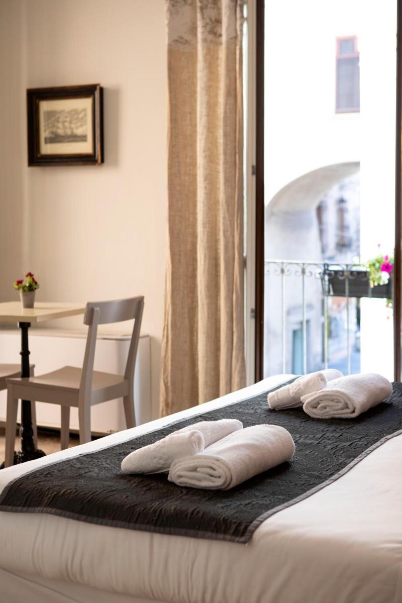 Hotel Broletto image