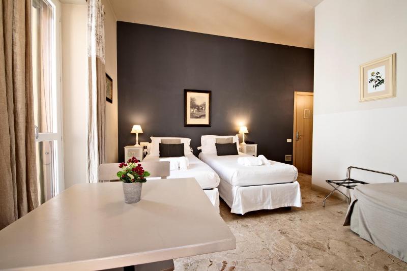 Hotel Broletto image