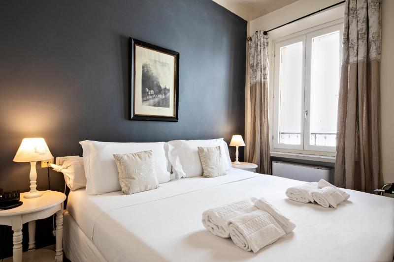 Hotel Broletto image
