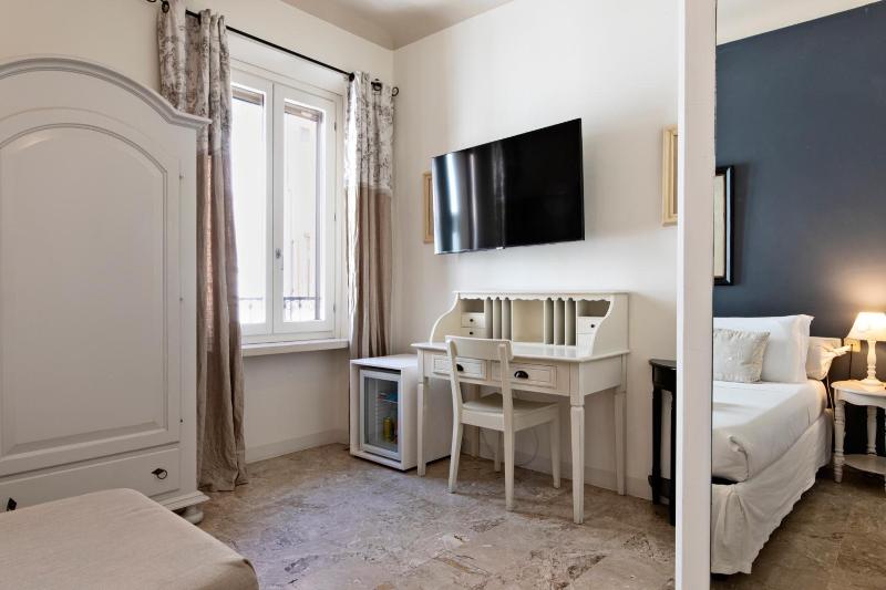 Hotel Broletto image