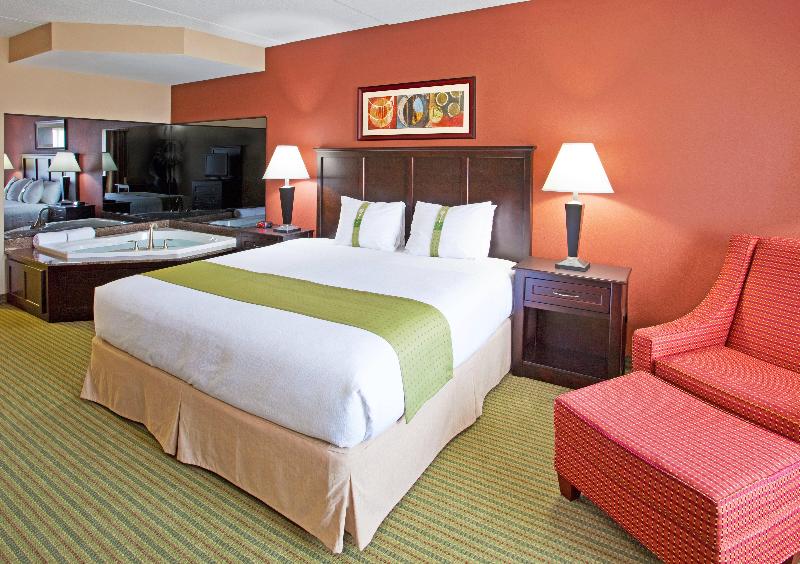 Holiday Inn Midland image