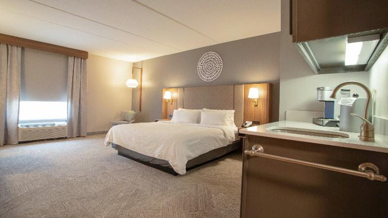 Holiday Inn Midland image
