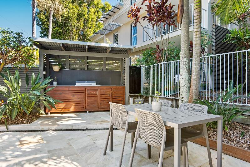 Metzo Noosa Resort image
