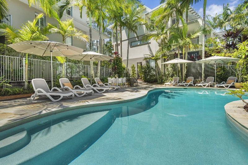 Metzo Noosa Resort image