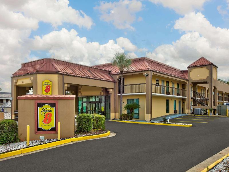 Super 8 by Wyndham Mobile/Tillmans Corner image