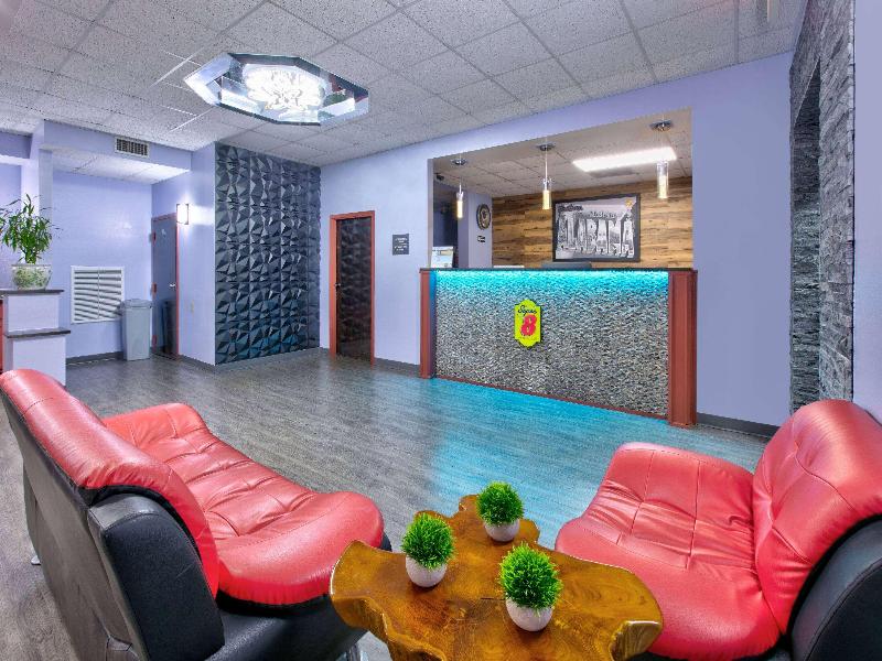 Super 8 by Wyndham Mobile/Tillmans Corner image